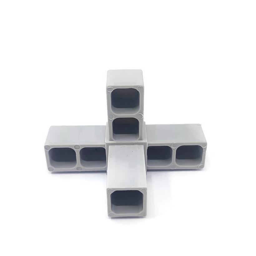 Spojka T s výstupom 20x20mm