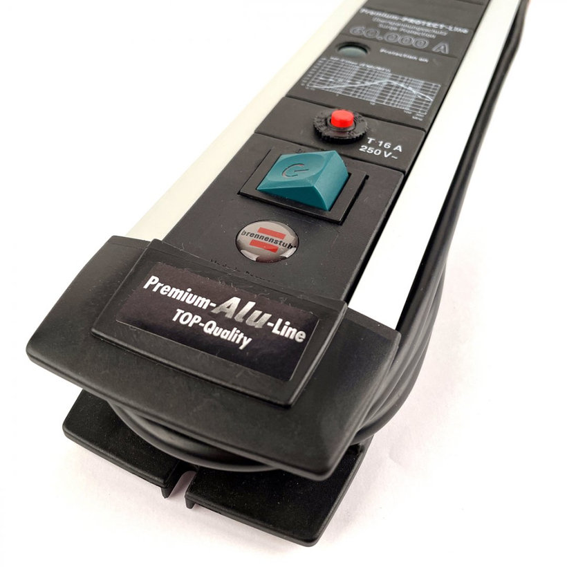 Prepäťová ochrana PROFESIONAL 60KA 3m - 4-zásuvková