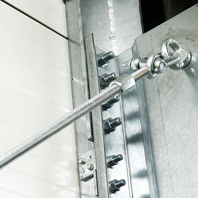 Závitová tyč DIN 975 4.8 zn M27x1000