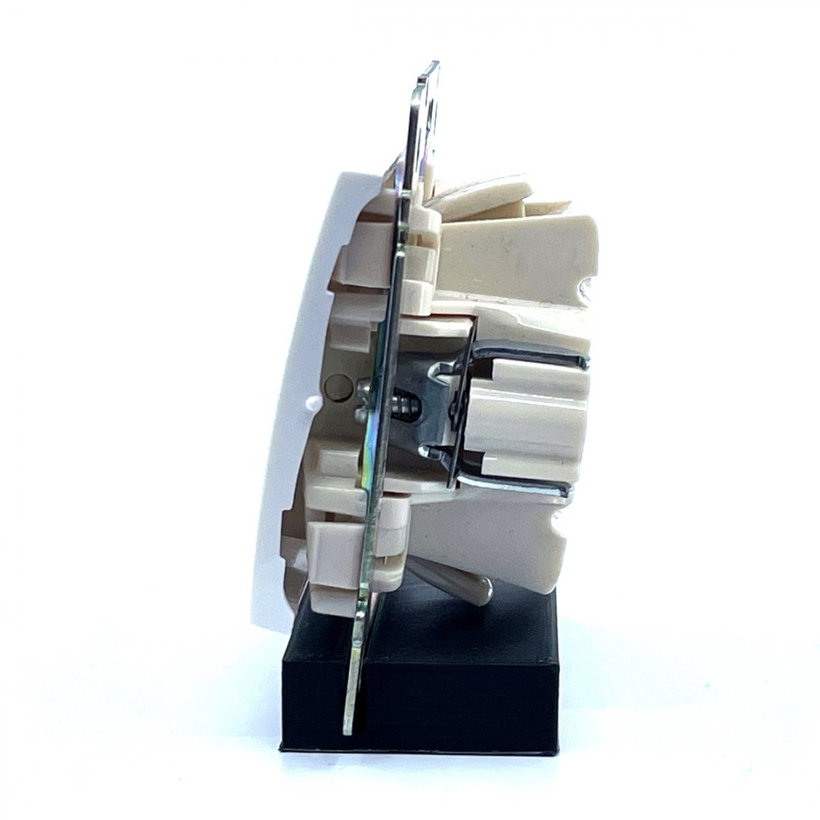 Valena tlačidlo č.1/0 biela