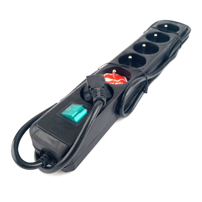 Predlžovací kábel 6-zásuvkový s vypínačom čierny 1,5m