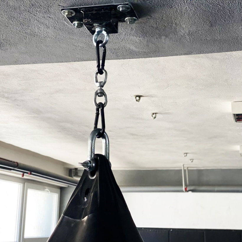 Oko otočné pevnostné M10