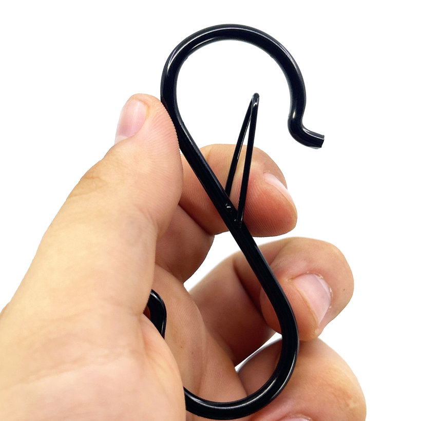 S-hák s poistkou - čierny