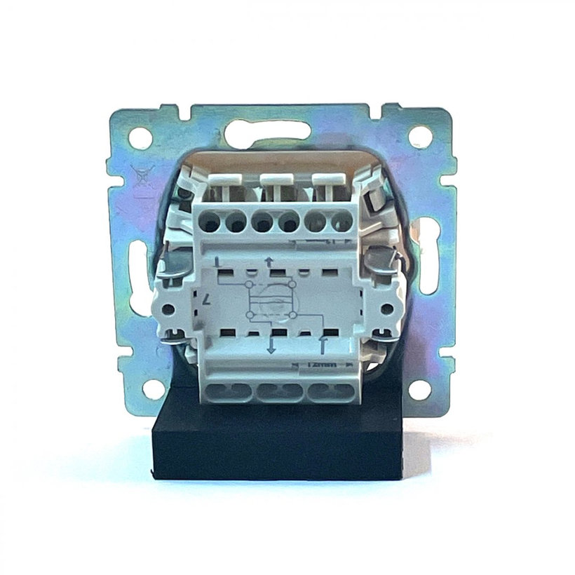 Valena vypínač č.7 biely