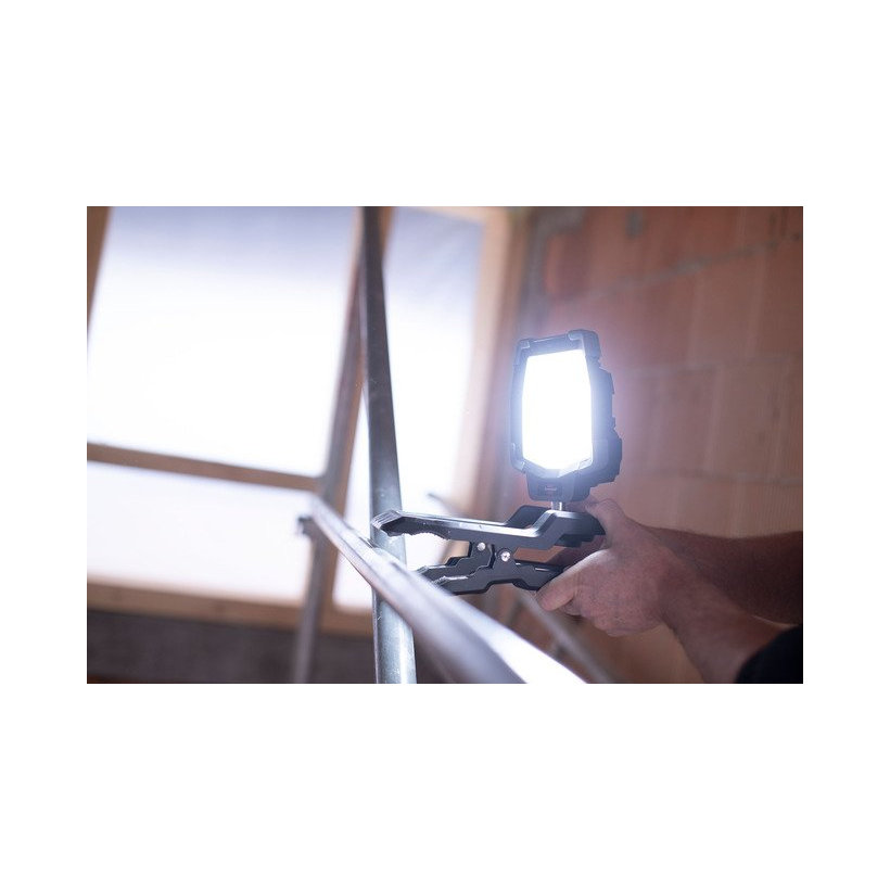 Mobilný LED reflektor AKU Strahler CL