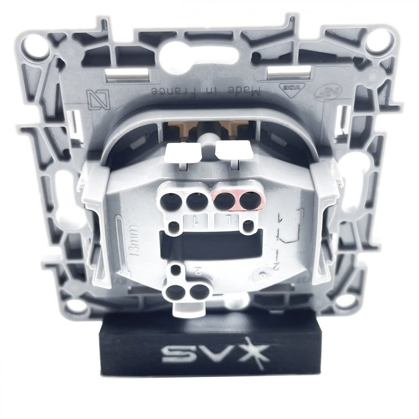 Niloé vypínač č.6 podsvietený biely