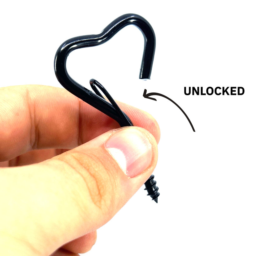 Okrasné oko s vrutom v tvare srdca - čierne