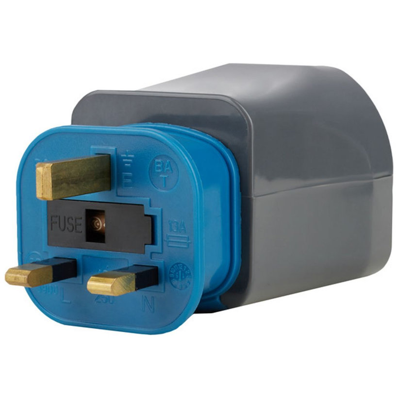 Svetová cestovná zástrčka 7-Adaptérov 10A