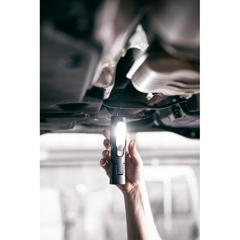 LED ručná dobíjacia lampa HL 201 A