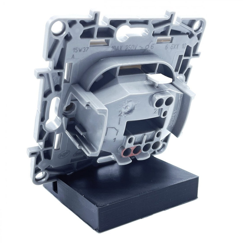 Niloé vypínač č.6 podsvietený biely