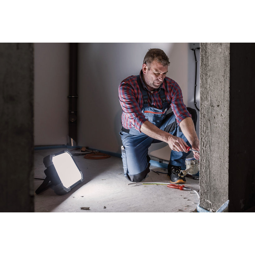 Prenosný LED reflektor DINORA 5100 lm - 1171580001