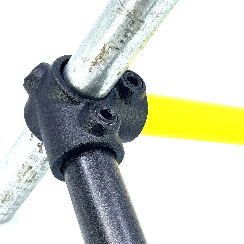 Spojovací článok štyri vetvy 27 mm - čierny