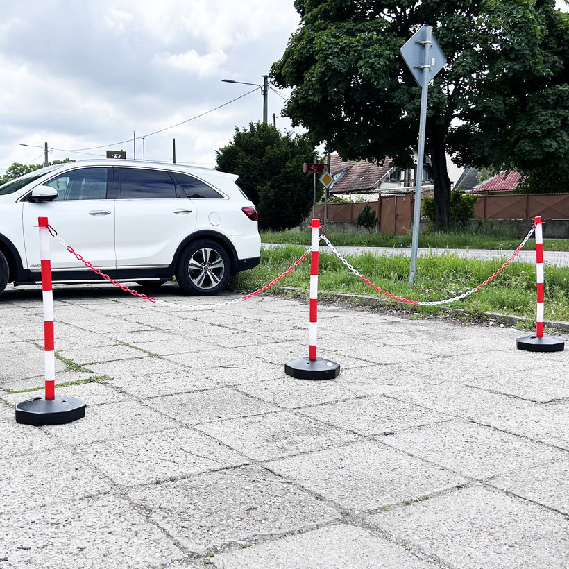 Cestársky podstavec červeno-biely 90 cm