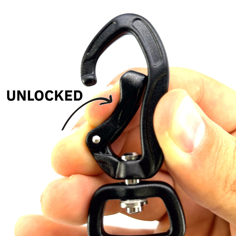 Hliníková karabína bez zapínania ovál 71mm - čierna