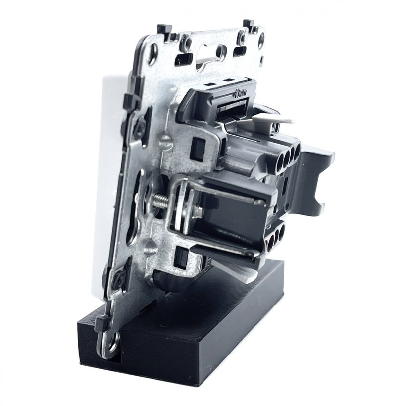 Valena LIFE vypínač č.1 biely podsvietený