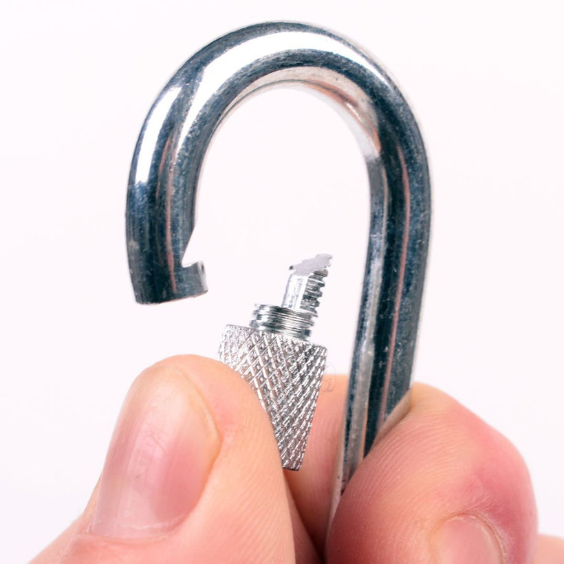 Karabína so zabezpečovacou maticou Zn 4mm