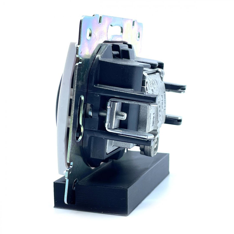 Valena TV-RD priebežná zásuvka biela