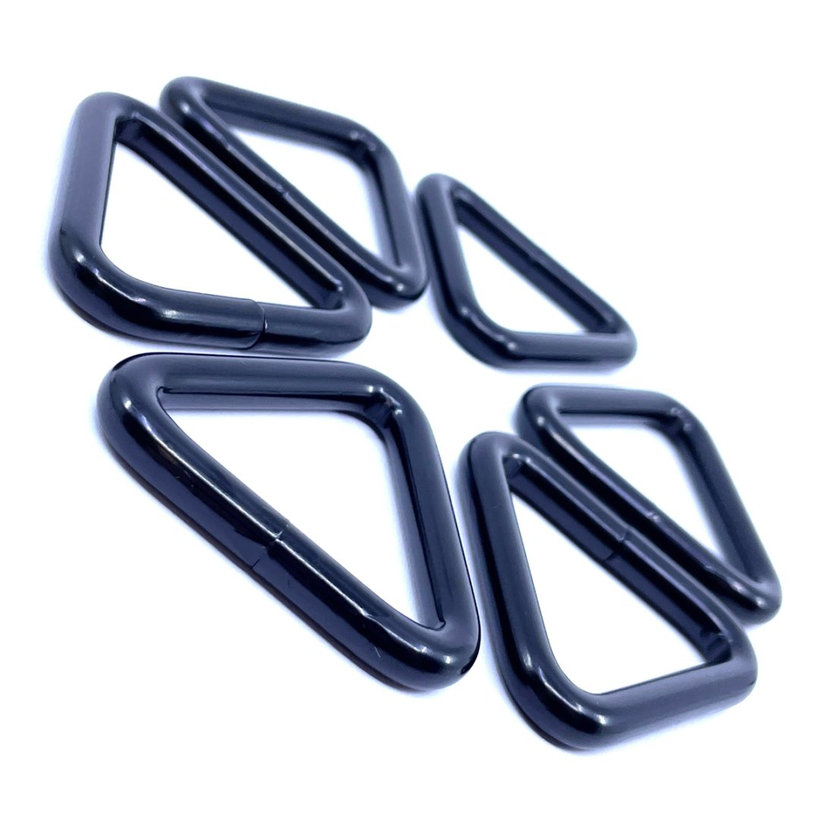 Trojuholník zváraný čierny 4x25mm